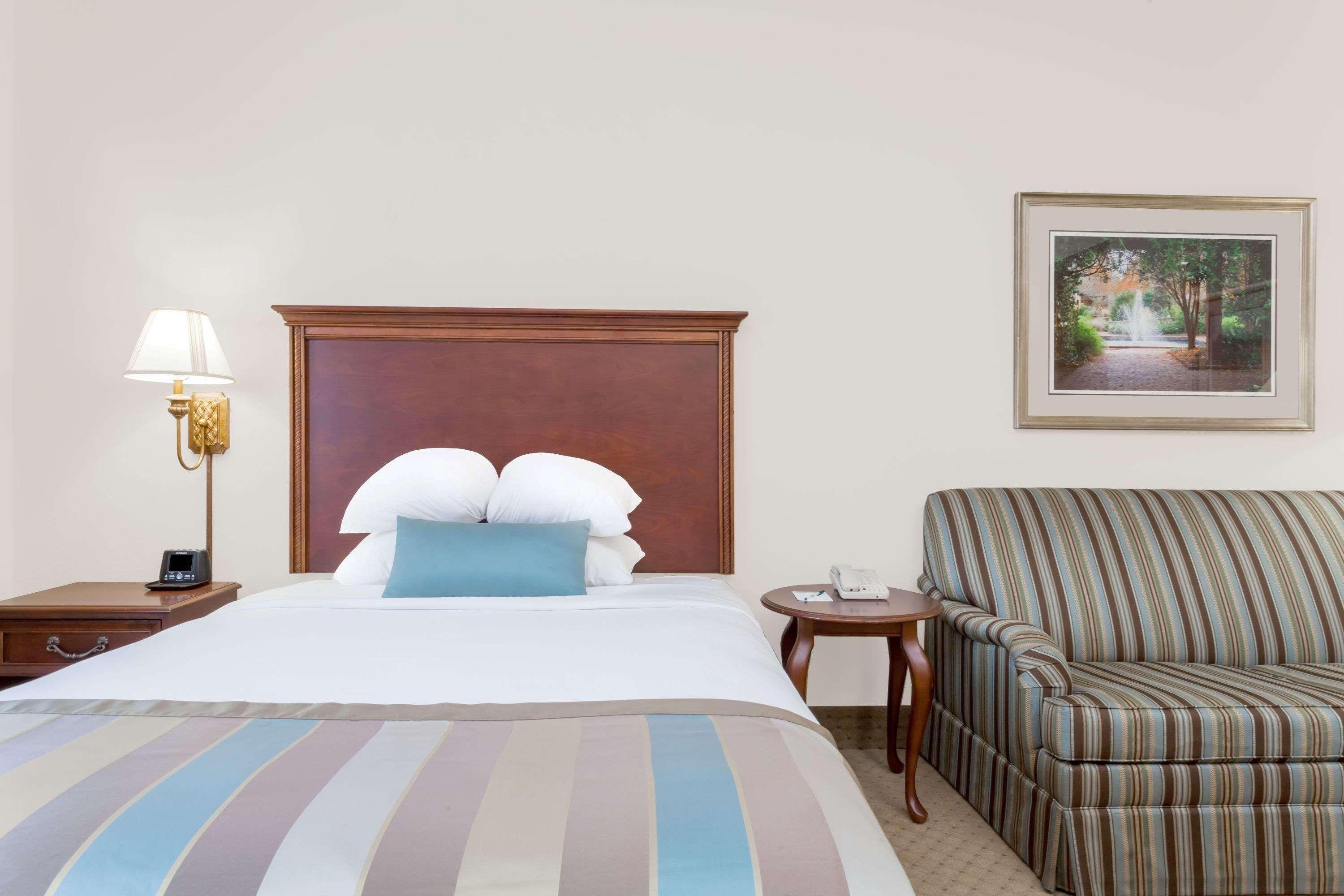 Wingate By Wyndham Columbia/Lexington Hotel Екстериор снимка