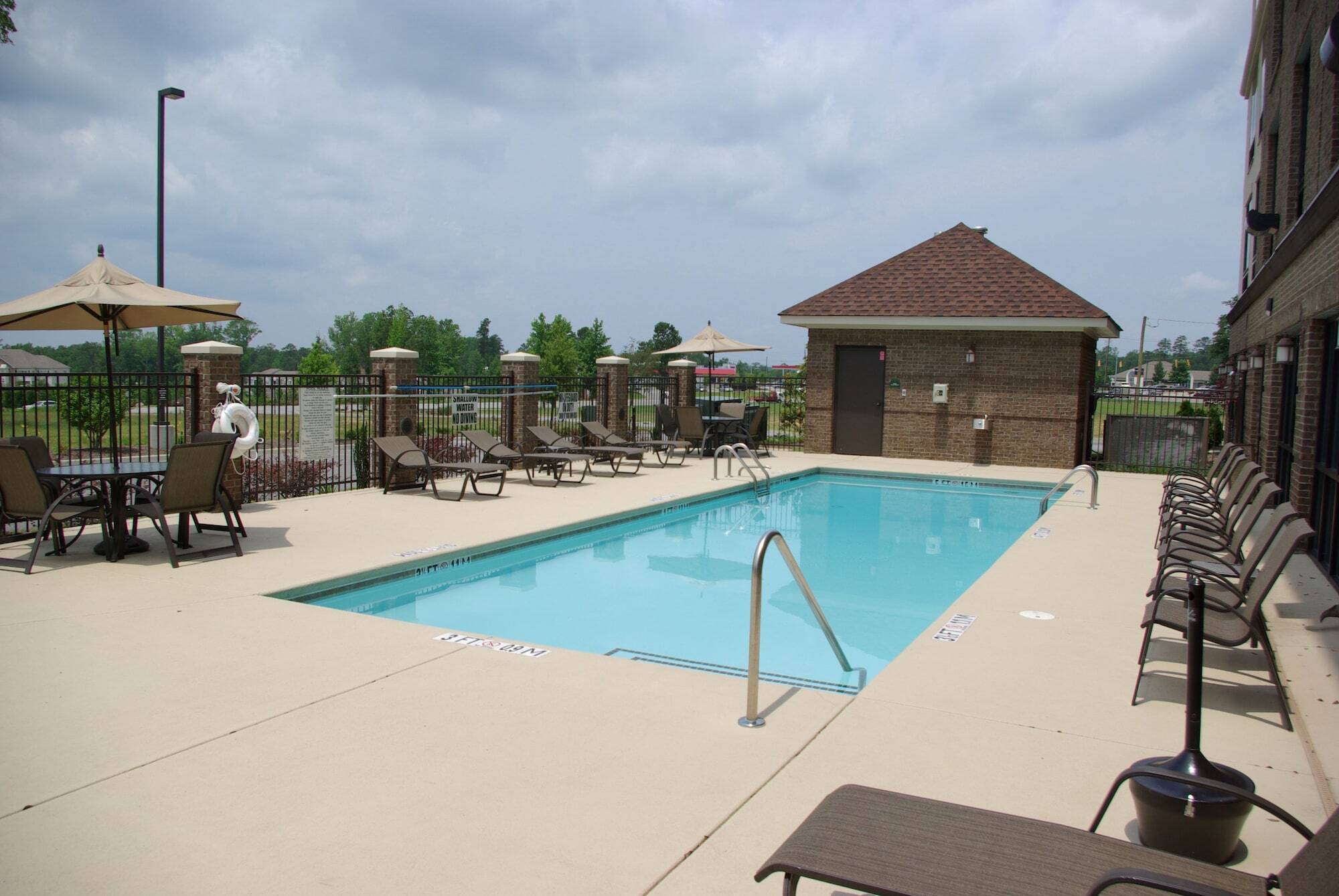 Wingate By Wyndham Columbia/Lexington Hotel Екстериор снимка