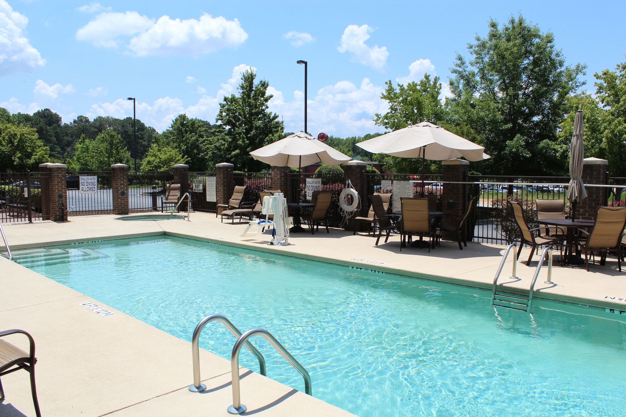 Wingate By Wyndham Columbia/Lexington Hotel Екстериор снимка
