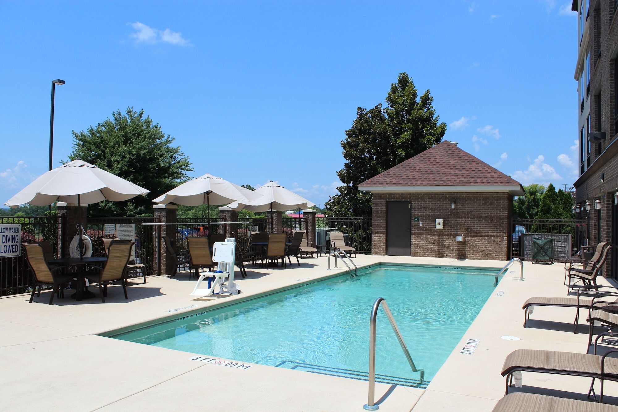 Wingate By Wyndham Columbia/Lexington Hotel Екстериор снимка